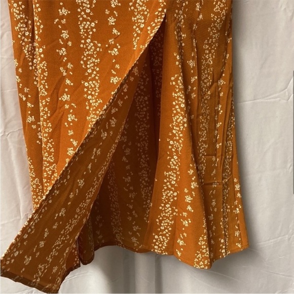 BCBG Orange Floral Slit Mid-Skirt - Picture 3 of 5